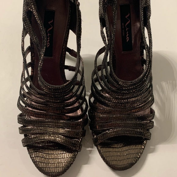 Nima strappy heels gold and black - Picture 1 of 4